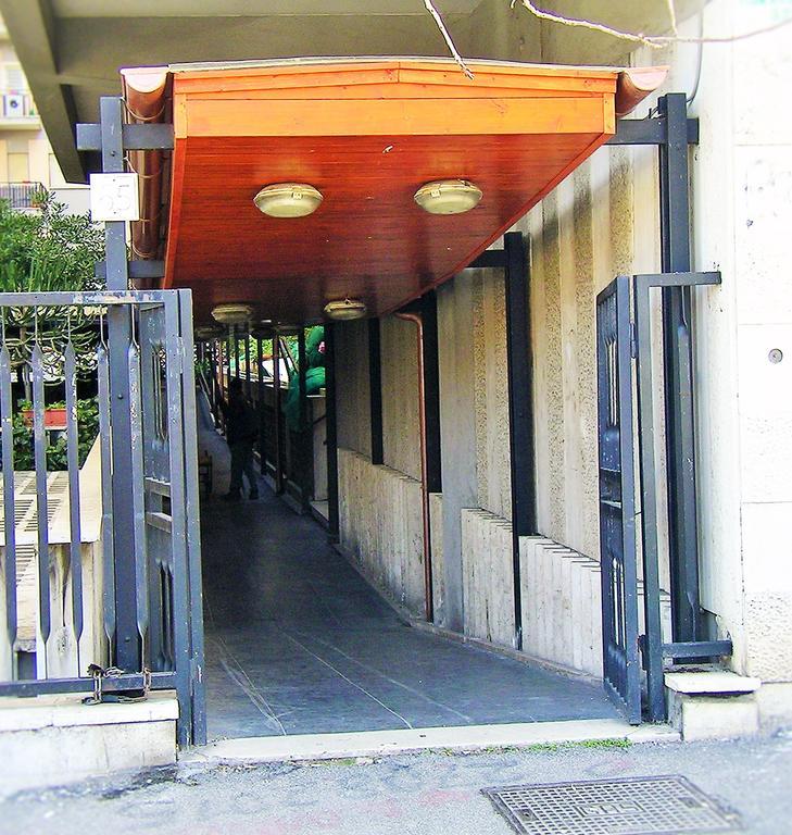 We Love It - Bestbnb Garbatella Ρώμη Εξωτερικό φωτογραφία